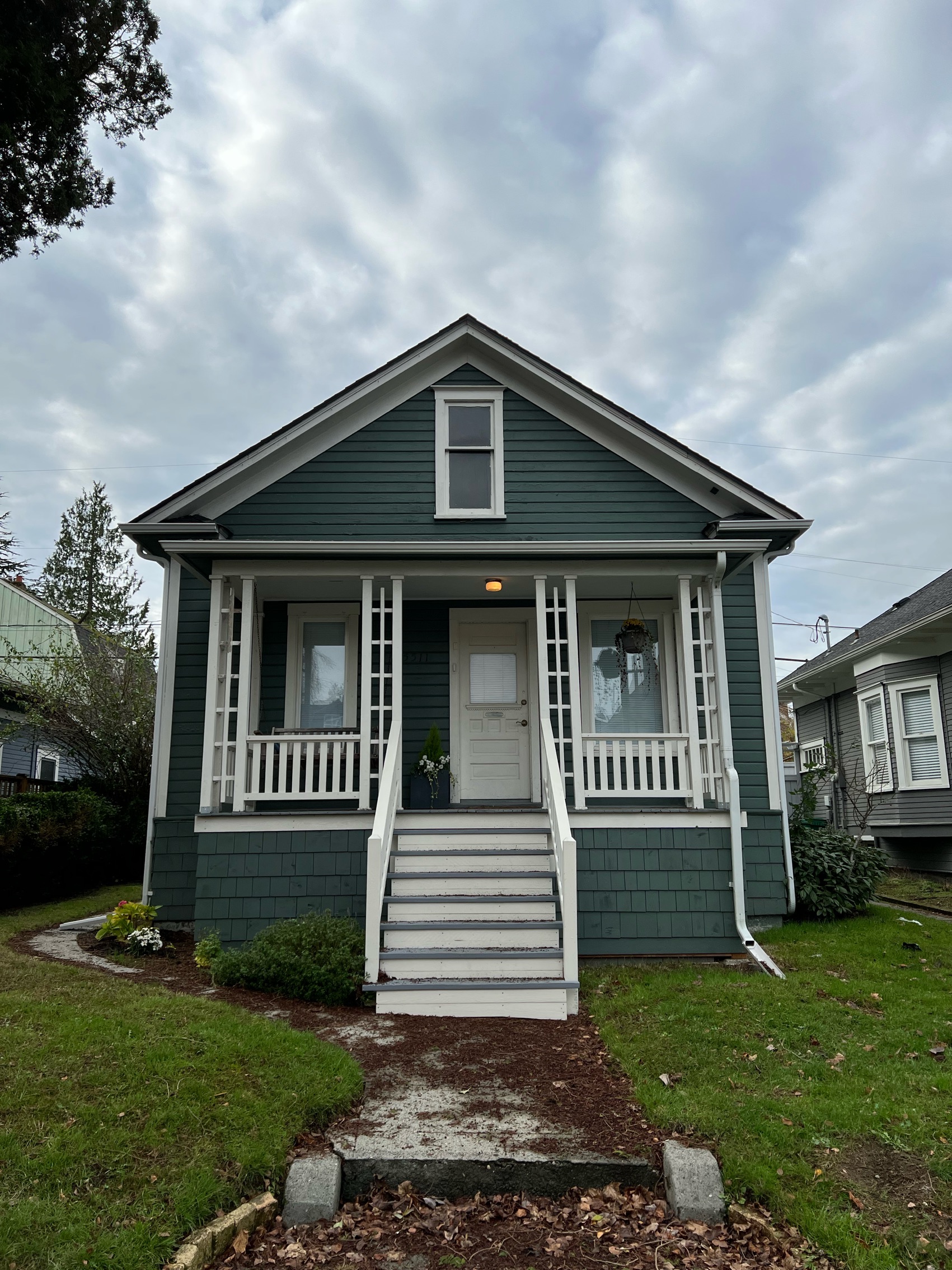 5511 Brooklyn Avenue Northeast